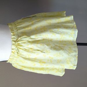 About Moxie Floral Skirt Size Medium